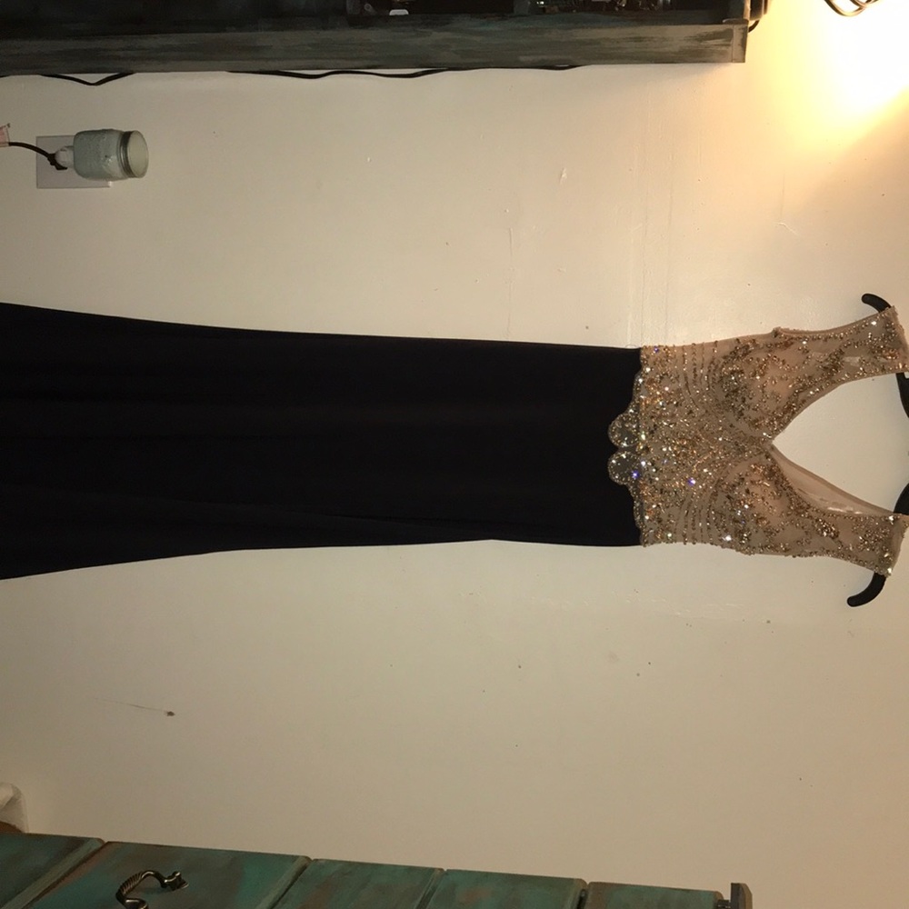BEAUTIFUL PROM DRESS